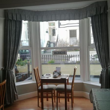 No 6 Quality Guesthouse Llandudno Exterior photo